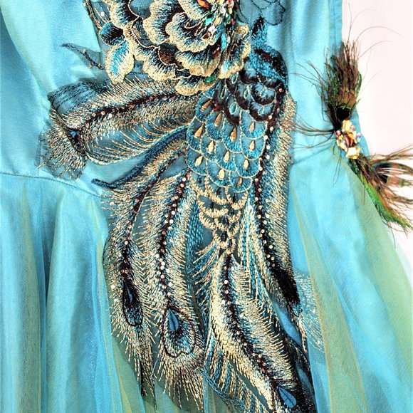Nina Canacci Women's Embroidered Metallic Peacock Dress, Size 10 - Picture 3 of 4